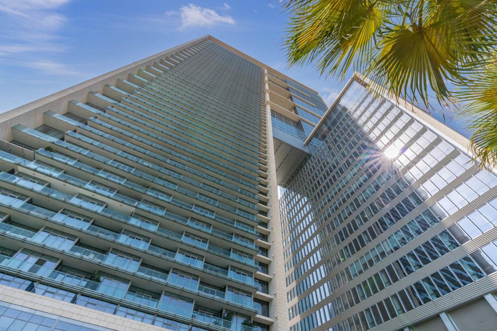 Silkhaus Burj Khalifa View In Iconic Tower Apartment Dubai